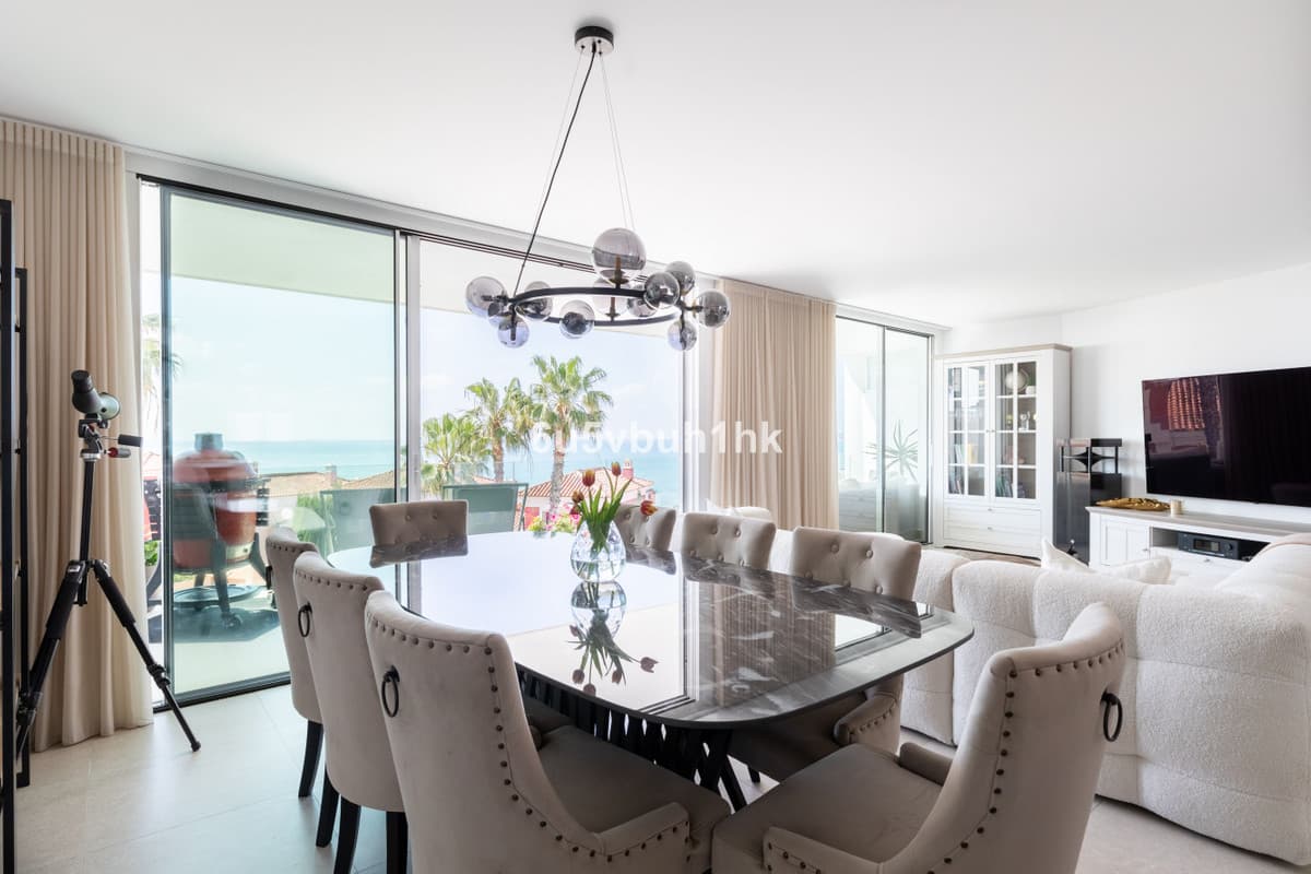 Middle Floor Apartment in Torrequebrada — photo 4 of 10