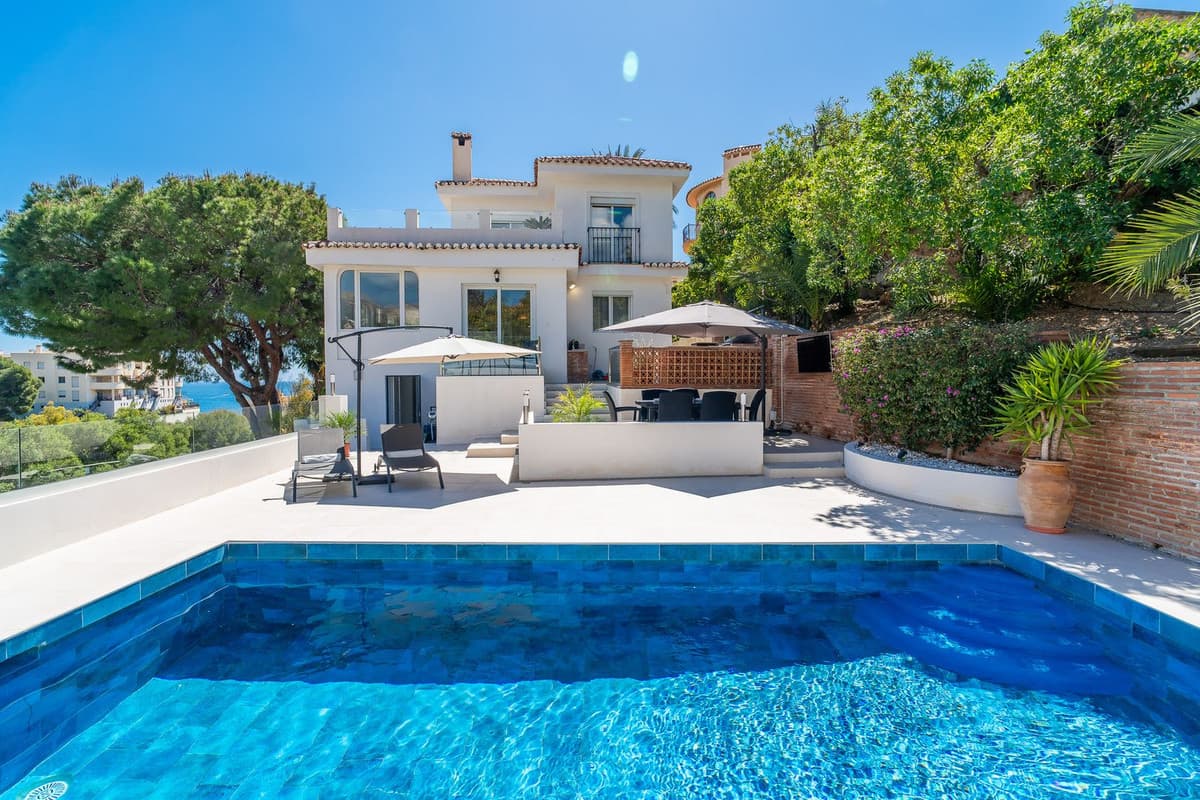 Detached Villa in Torreblanca — photo 1 of 10