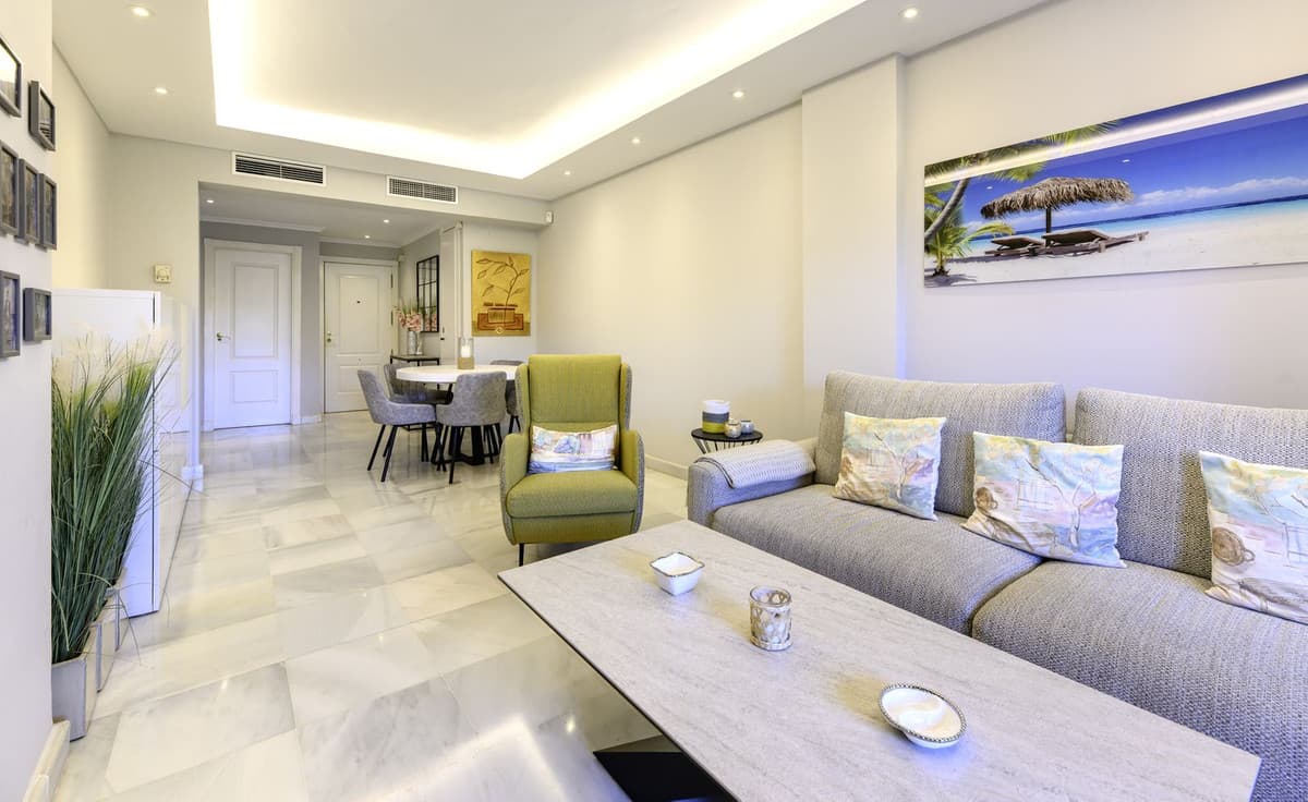 Ground Floor Apartment in Estepona — photo 3 of 10