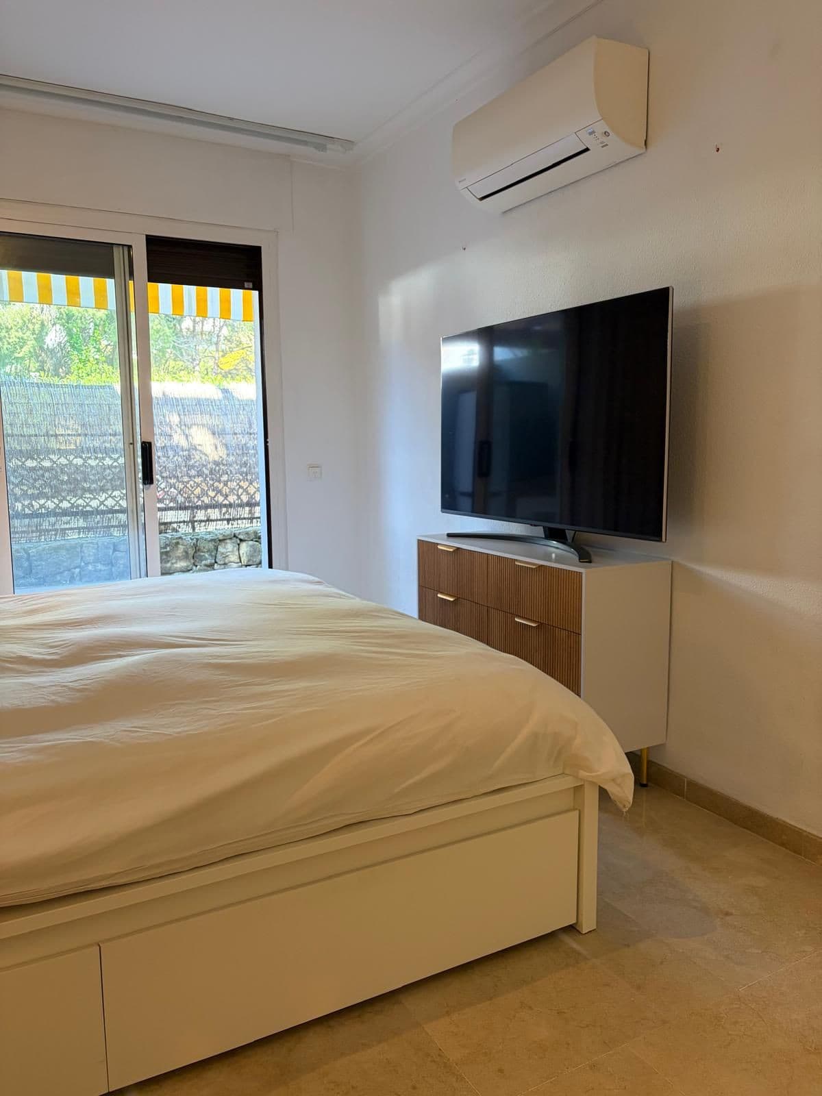 Ground Floor Apartment in The Golden Mile — photo 9 of 10