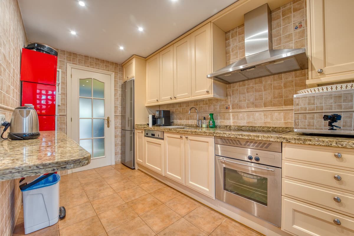 Ground Floor Apartment in Marbella — photo 5 of 10
