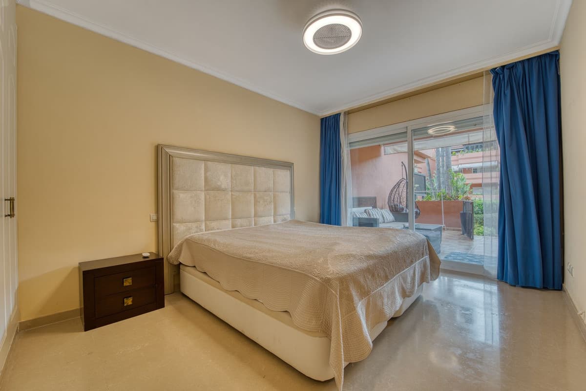 Ground Floor Apartment in Marbella — photo 8 of 10