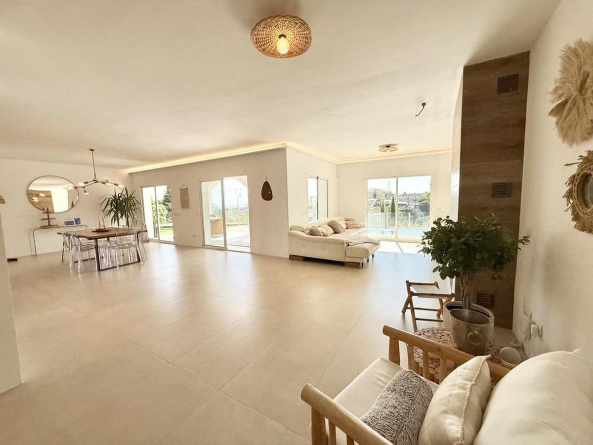 Detached Villa in Riviera del Sol — photo 10 of 10