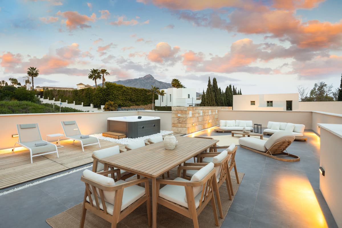 Detached Villa in Nueva Andalucía — photo 5 of 10
