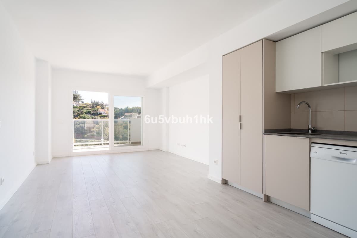 Ground Floor Apartment in Fuengirola — photo 2 of 10