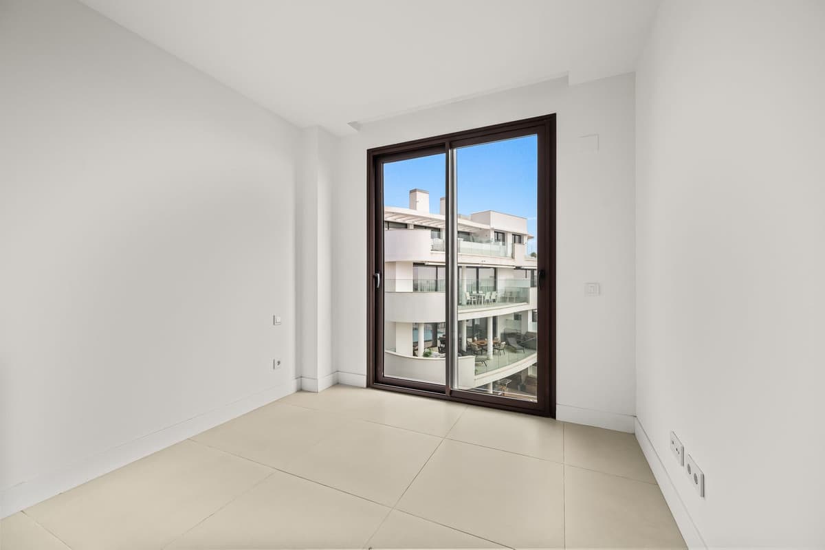 Middle Floor Apartment in Fuengirola — photo 6 of 10