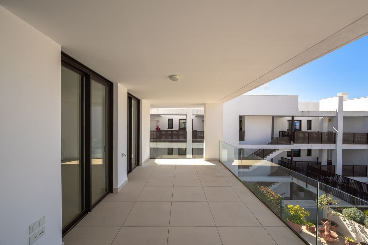 Middle Floor Apartment in Fuengirola — photo 7 of 10