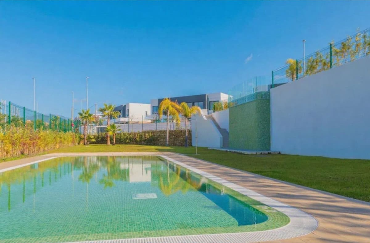 Detached Villa in Estepona — photo 2 of 10