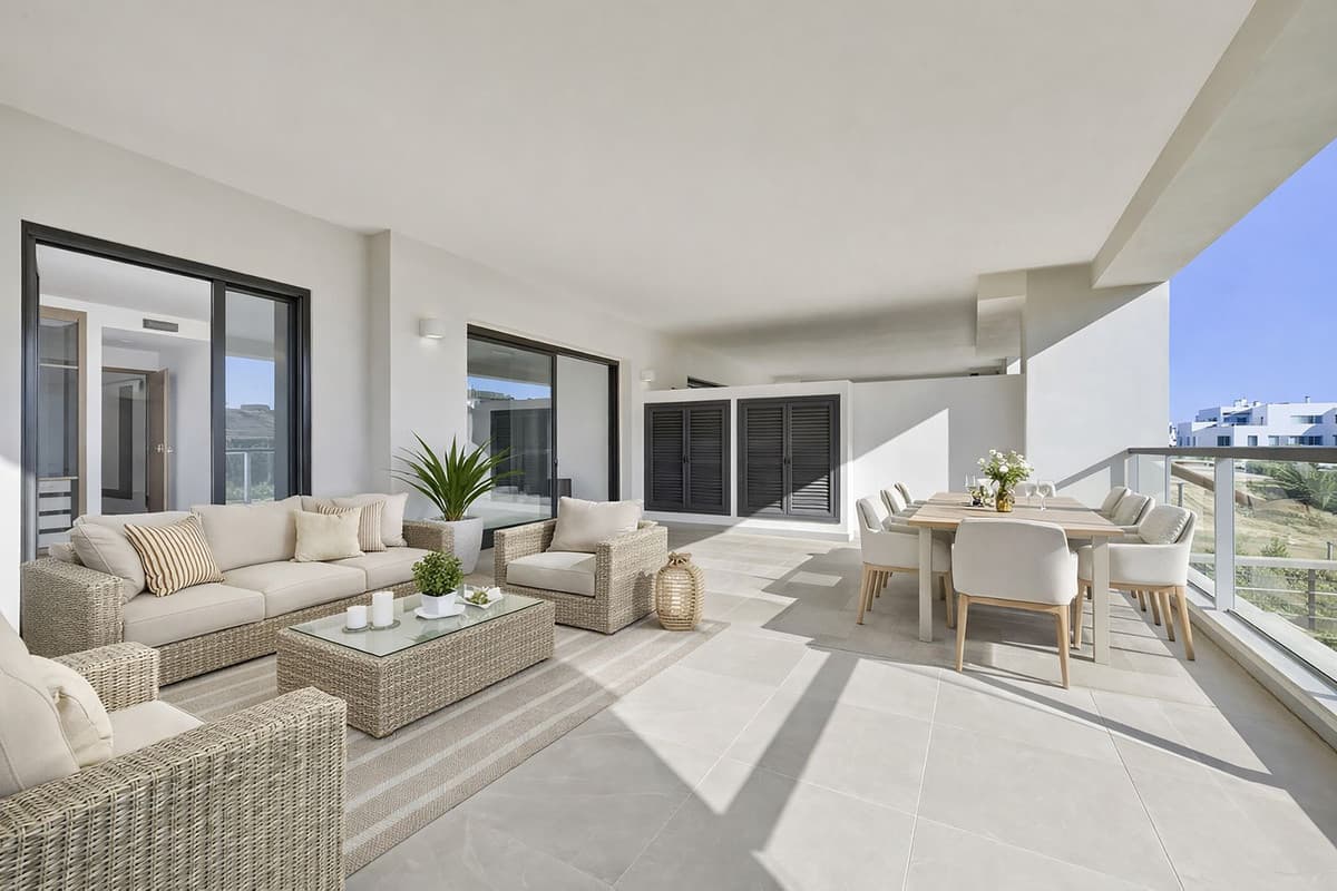 Middle Floor Apartment in Casares Playa — photo 8 of 10
