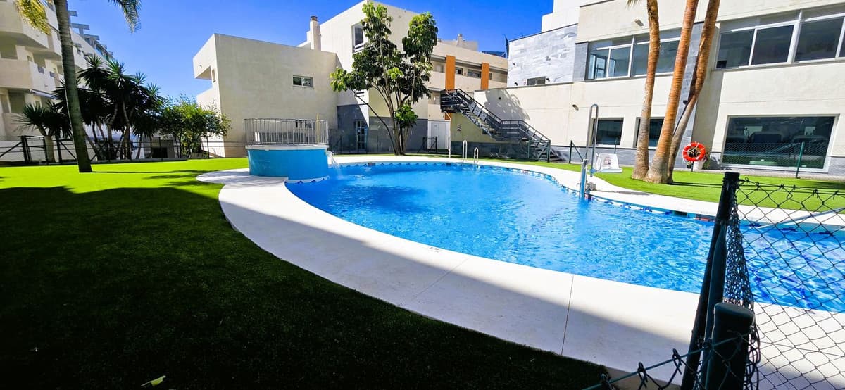 Middle Floor Apartment in Riviera del Sol — photo 1 of 10