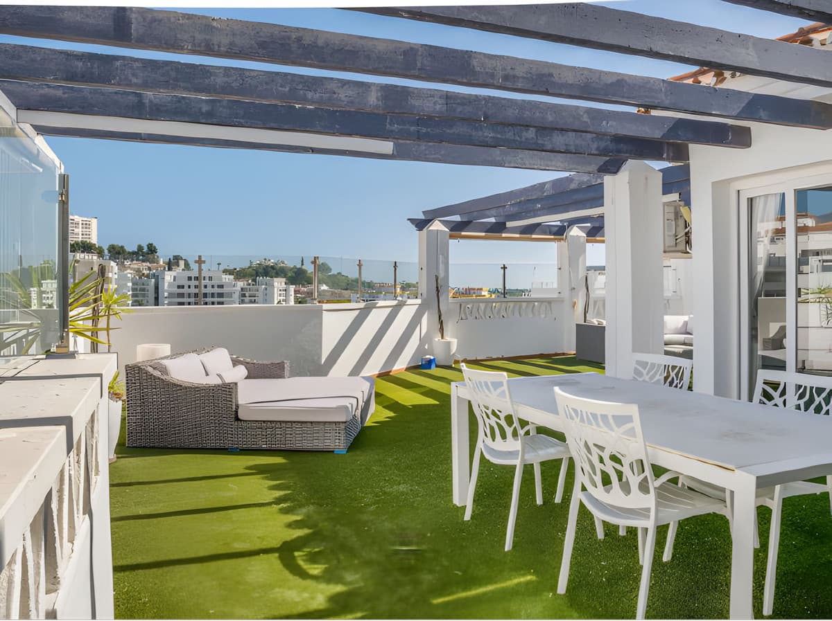 Penthouse in La Campana — photo 5 of 10