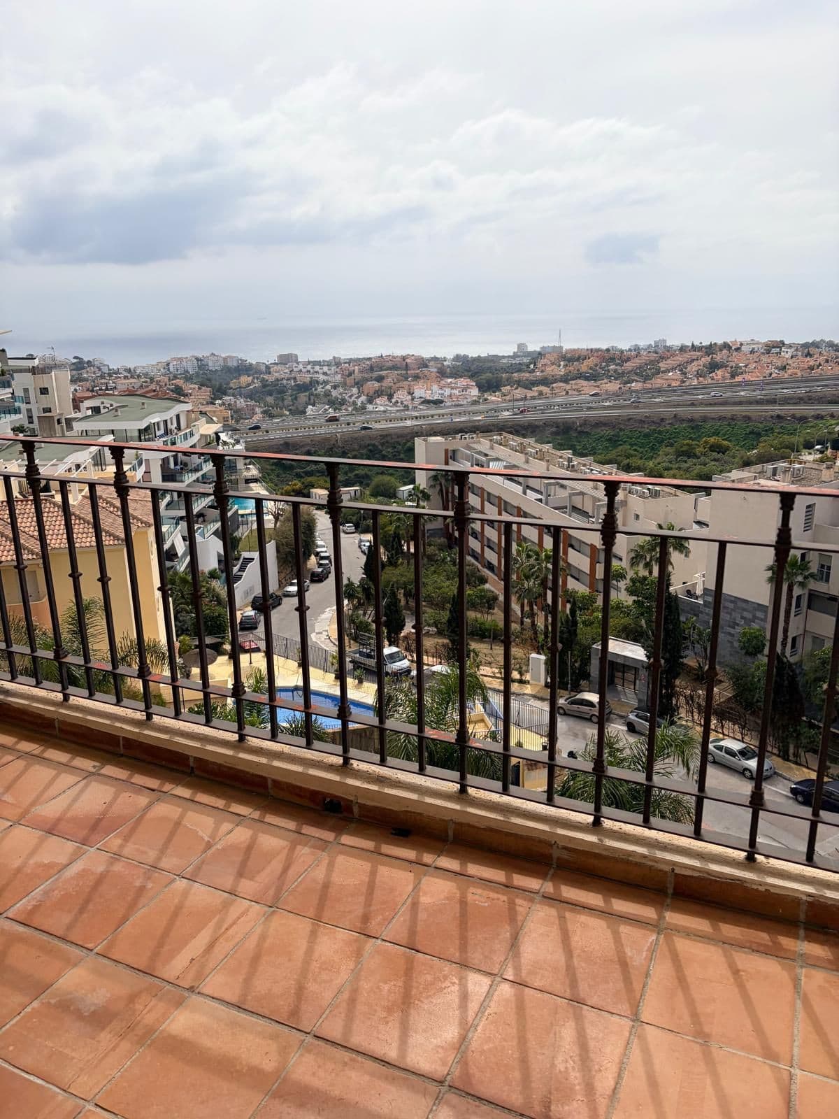 Middle Floor Apartment in Mijas — photo 3 of 10