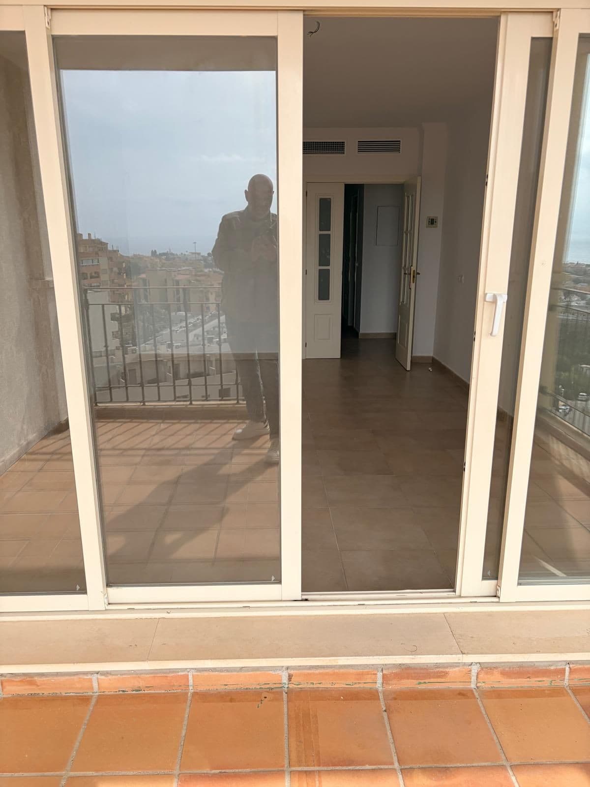 Middle Floor Apartment in Mijas — photo 5 of 10