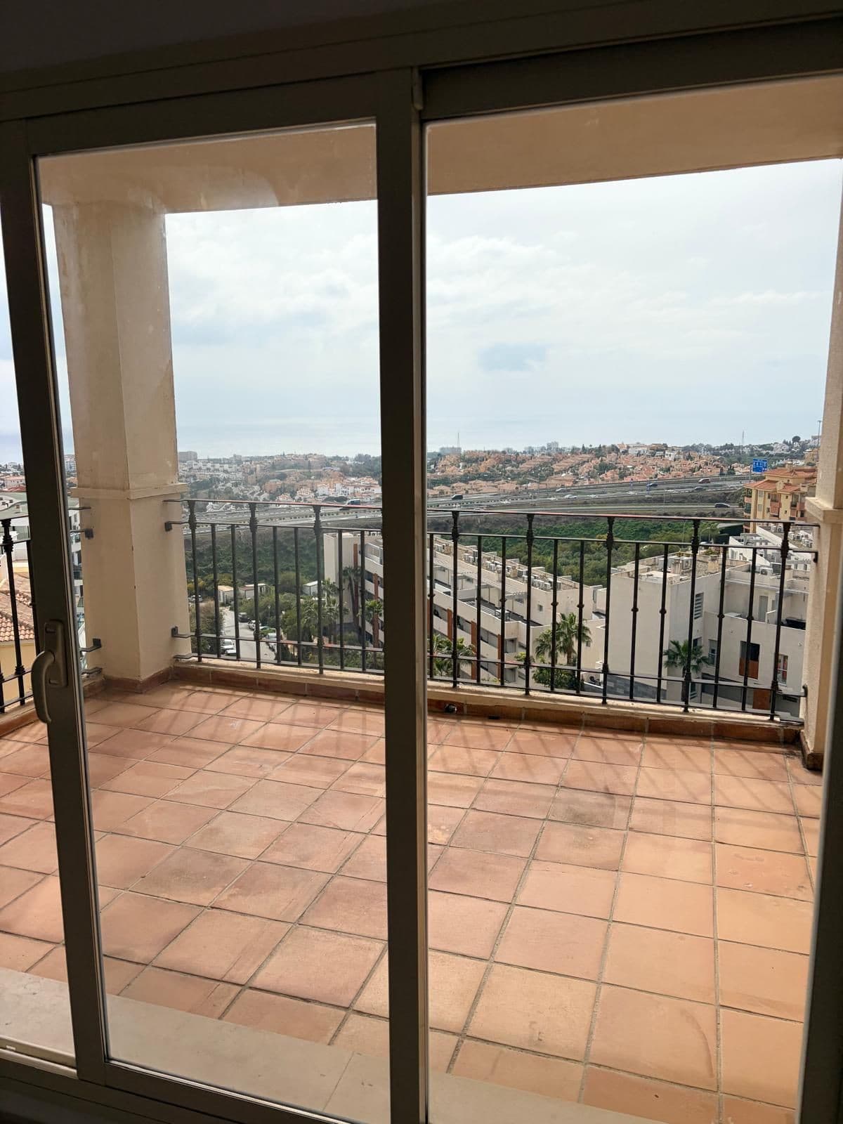 Middle Floor Apartment in Mijas — photo 7 of 10