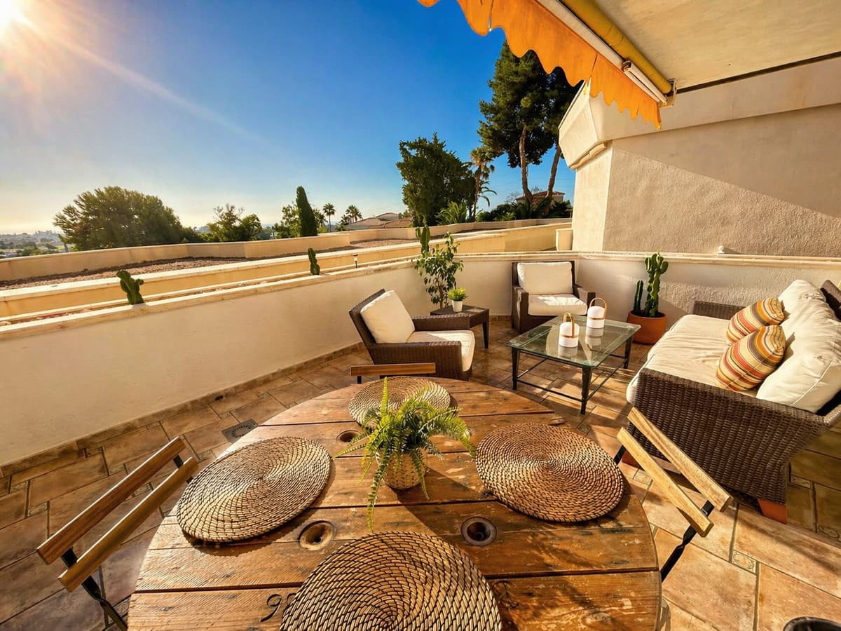 Middle Floor Apartment in Atalaya — photo 1 of 10