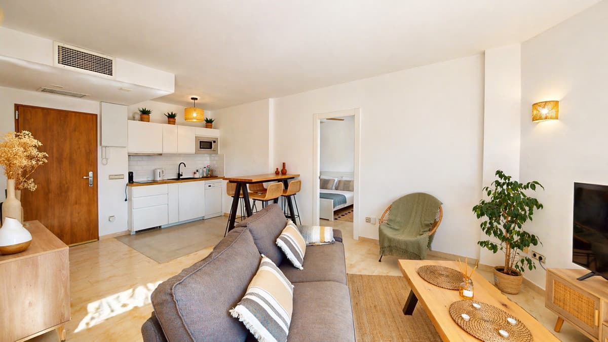 Middle Floor Apartment in Atalaya — photo 6 of 10