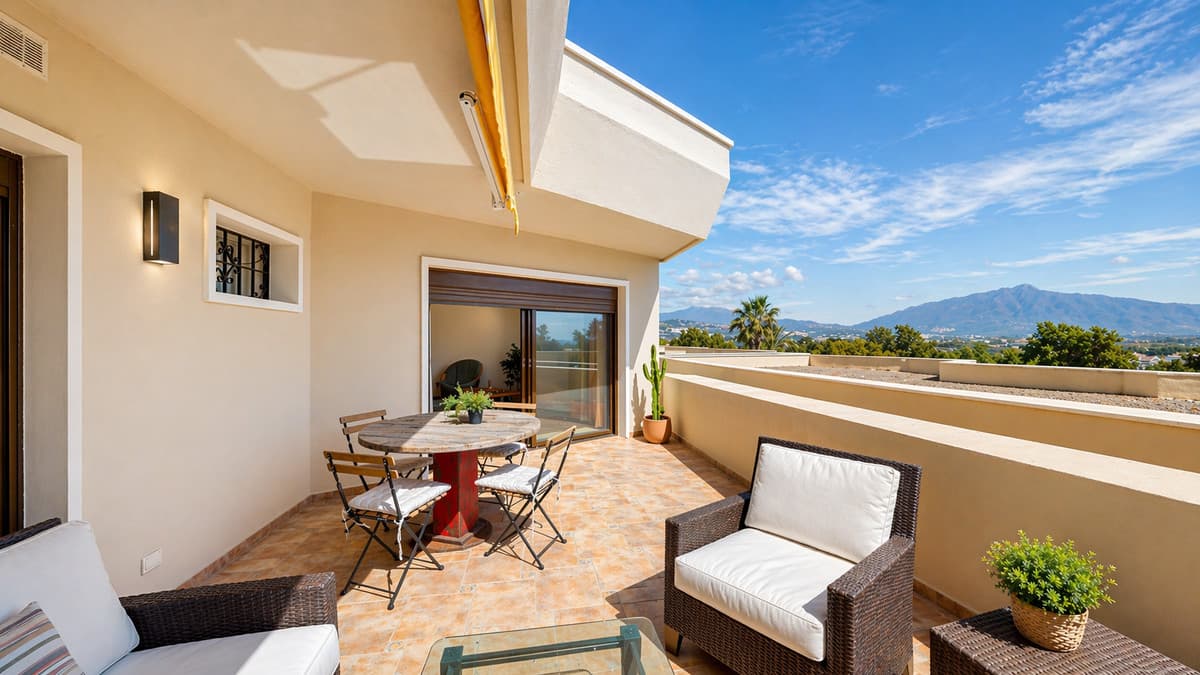 Middle Floor Apartment in Atalaya — photo 8 of 10