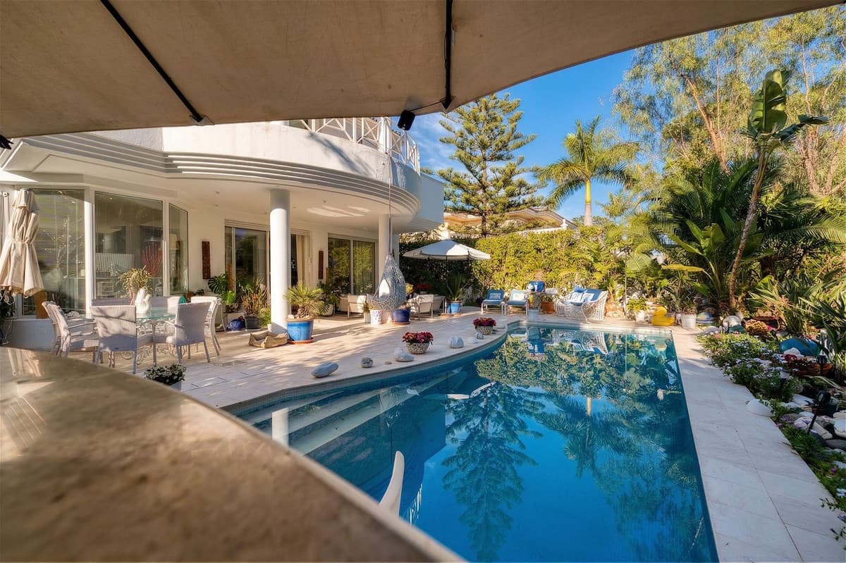 Detached Villa in New Golden Mile — photo 10 of 10