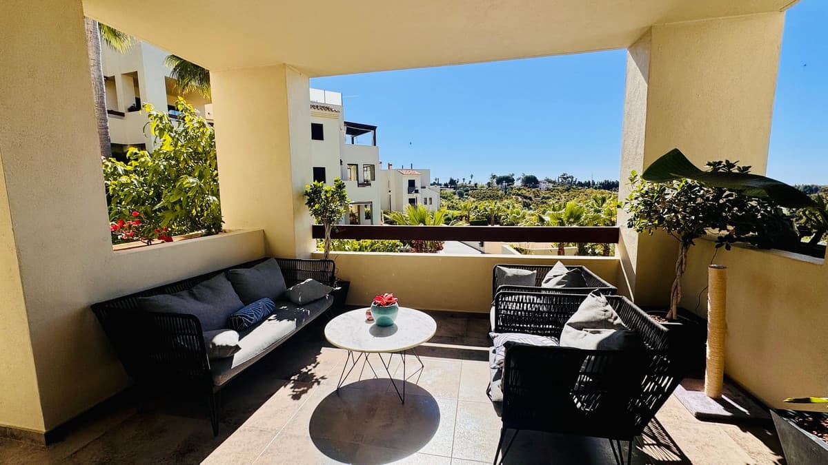 Middle Floor Apartment in Selwo