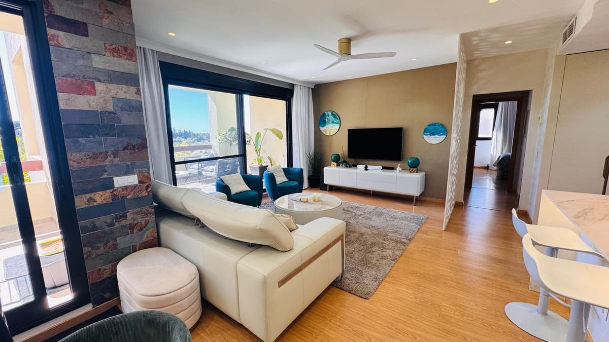 Middle Floor Apartment in Selwo — photo 3 of 10