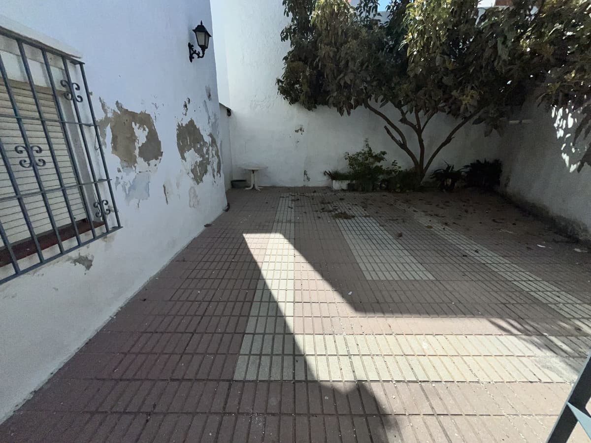 Townhouse in Estepona — photo 3 of 10