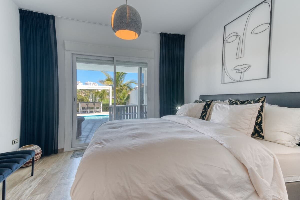 Semi-Detached House in Riviera del Sol — photo 9 of 10