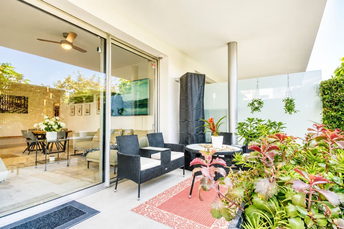 Ground Floor Apartment in Bel Air — photo 5 of 10