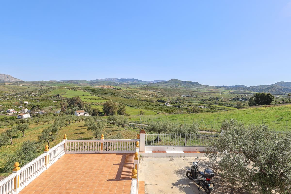 Cortijo in Alora — photo 2 of 10