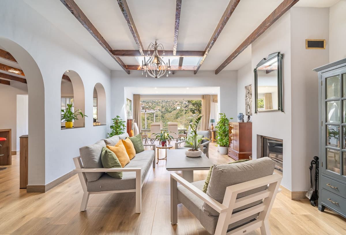 Detached Villa in Mijas — photo 1 of 10