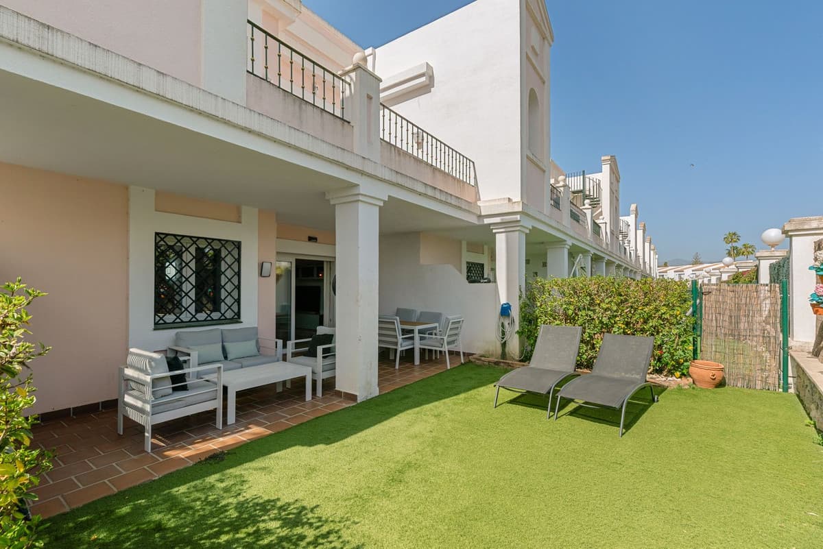 Ground Floor Apartment in Nueva Andalucía — photo 1 of 10