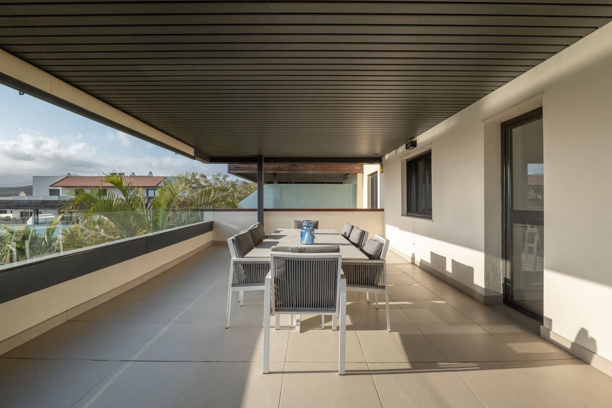 Middle Floor Apartment in Los Flamingos — photo 9 of 10