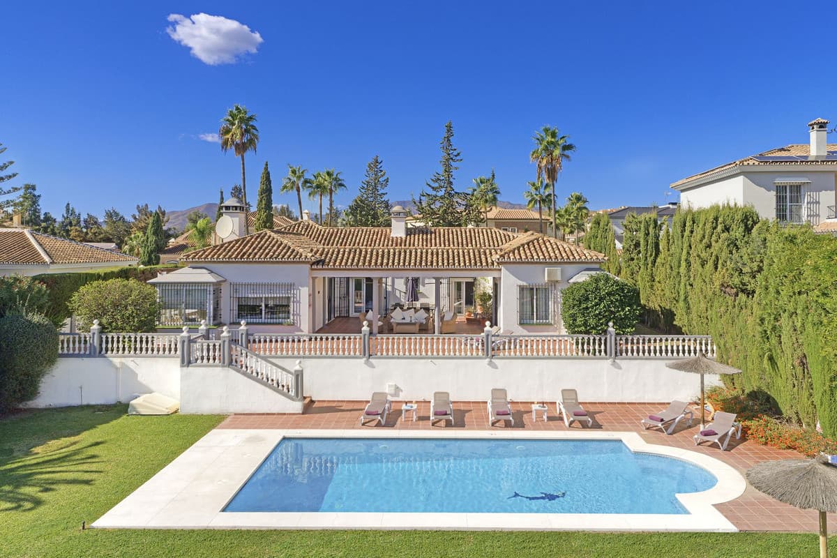 Detached Villa in Mijas Golf — photo 1 of 10