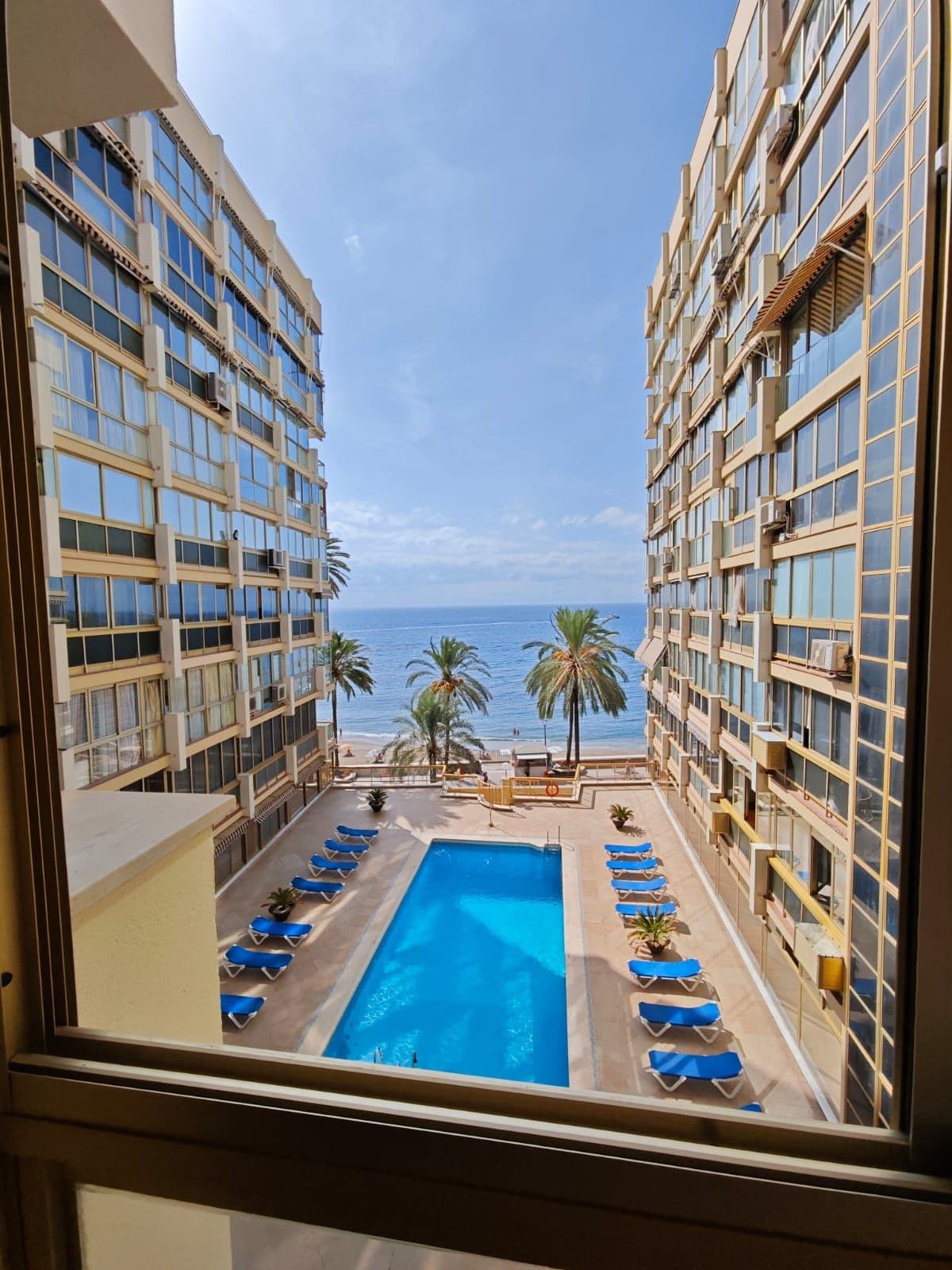 Middle Floor Apartment in Marbella — photo 2 of 10