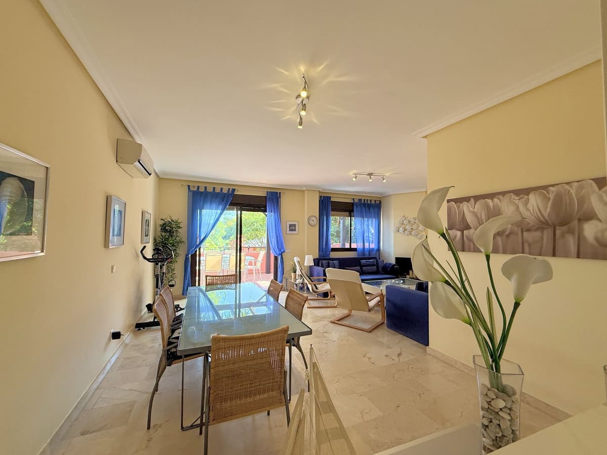 Middle Floor Apartment in Casares Playa — photo 10 of 10