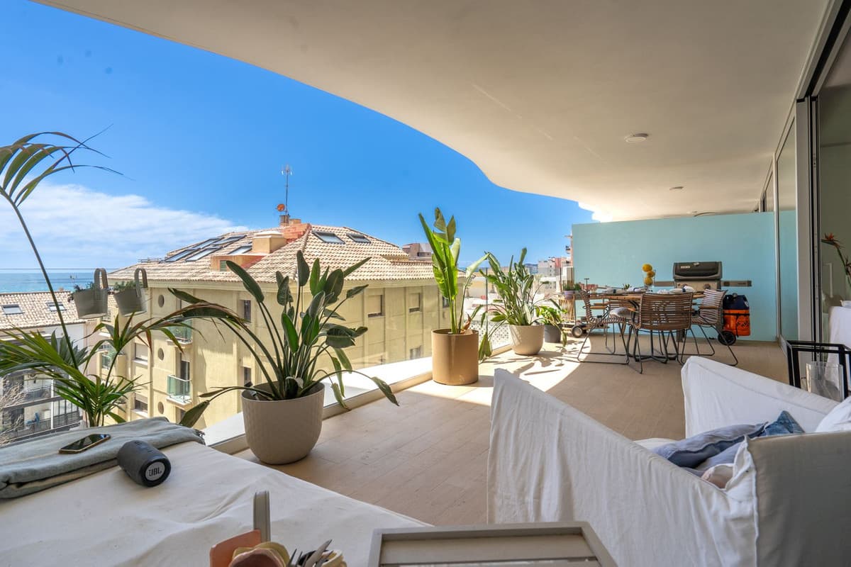 Middle Floor Apartment in Fuengirola — photo 2 of 10