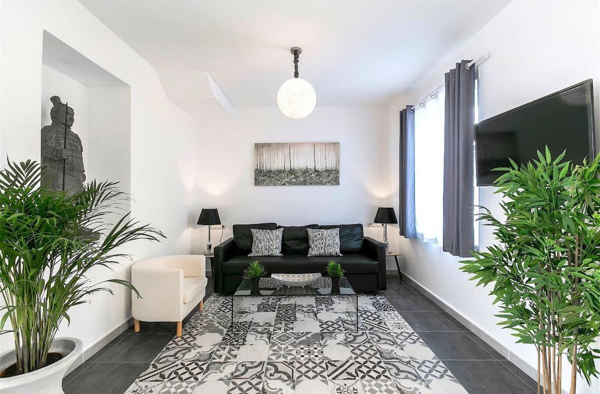 Townhouse in Málaga Centro — photo 3 of 10
