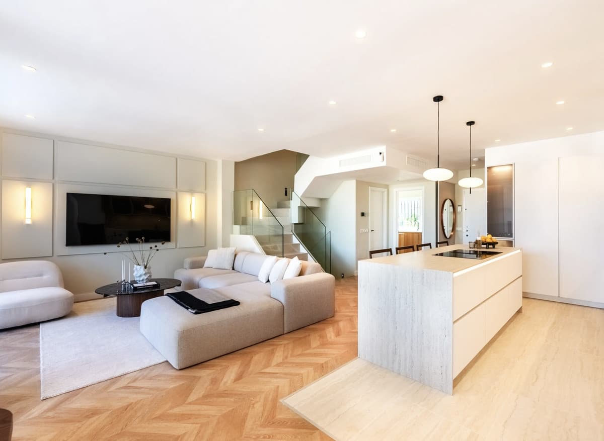 Townhouse in The Golden Mile — photo 3 of 10