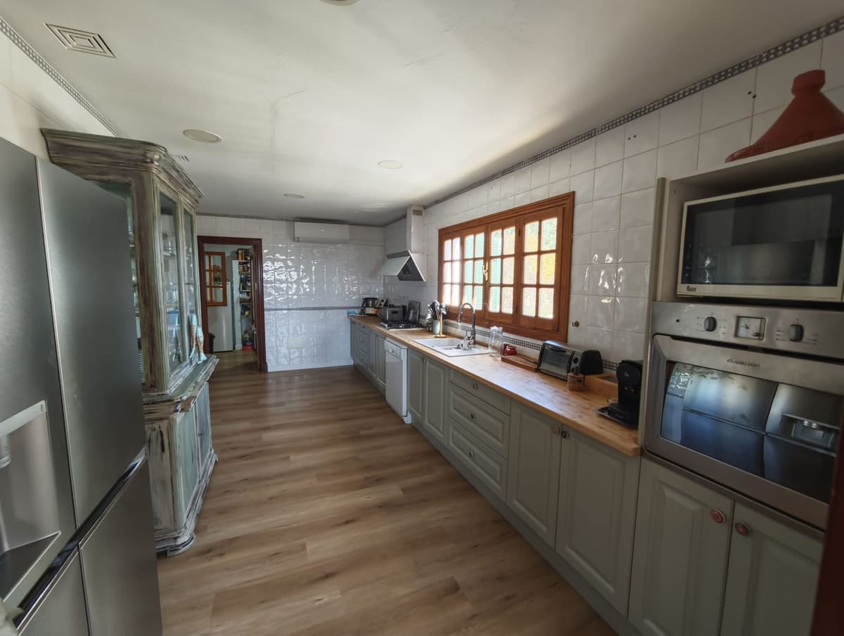 Detached Villa in San Luis de Sabinillas — photo 10 of 10