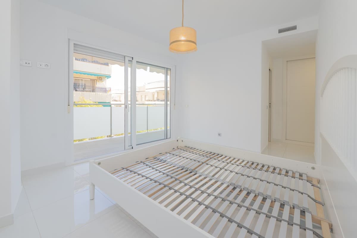 Middle Floor Apartment in Marbella — photo 9 of 10