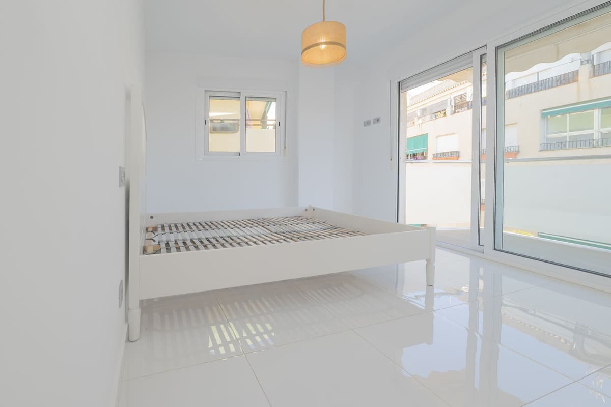 Middle Floor Apartment in Marbella — photo 10 of 10