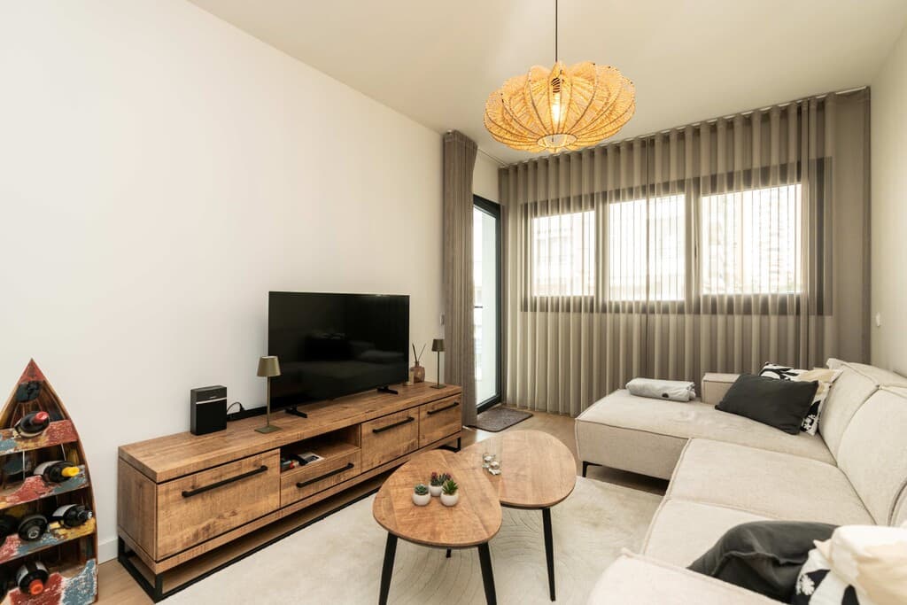 Middle Floor Apartment in Málaga Centro — photo 2 of 10