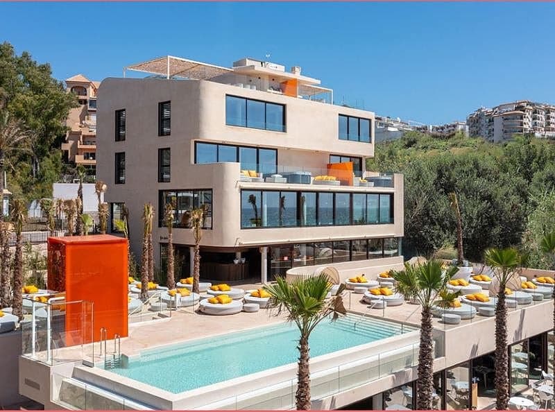 Middle Floor Apartment in Fuengirola — photo 7 of 10