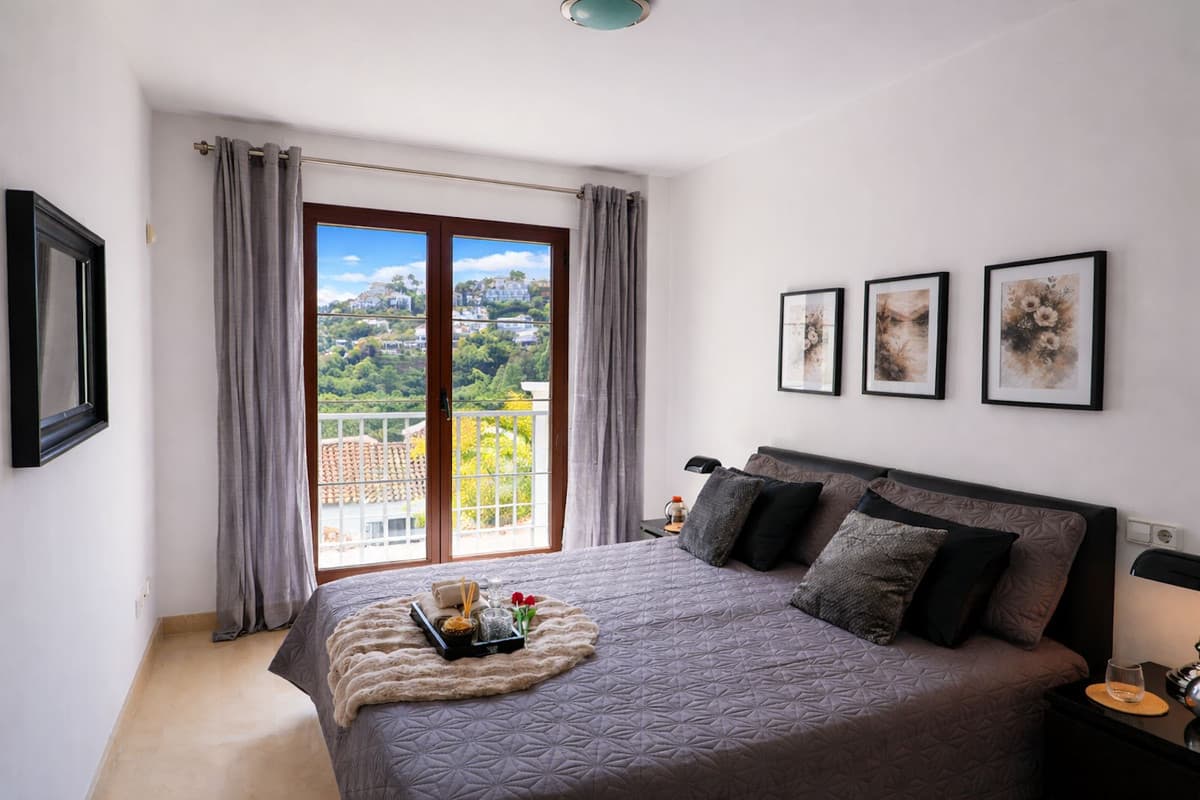 Middle Floor Apartment in Los Arqueros — photo 9 of 10