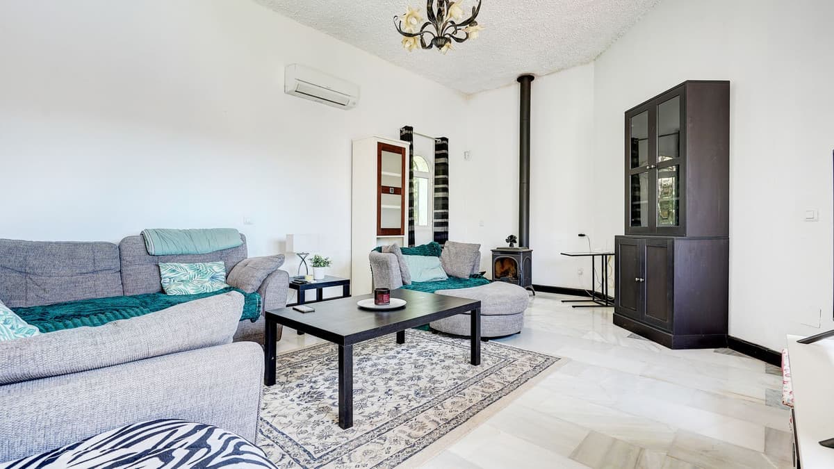 Detached Villa in Sierrezuela — photo 7 of 10