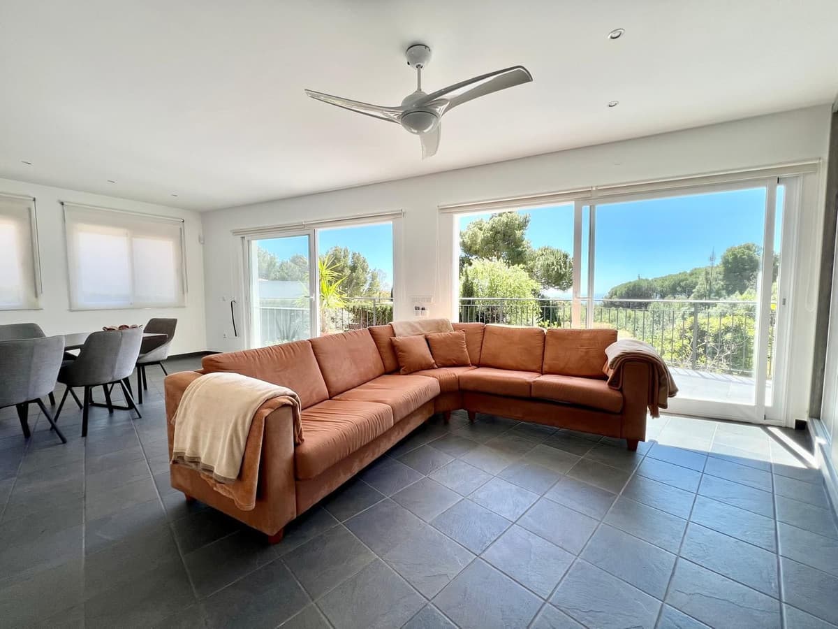 Detached Villa in Mijas — photo 1 of 10