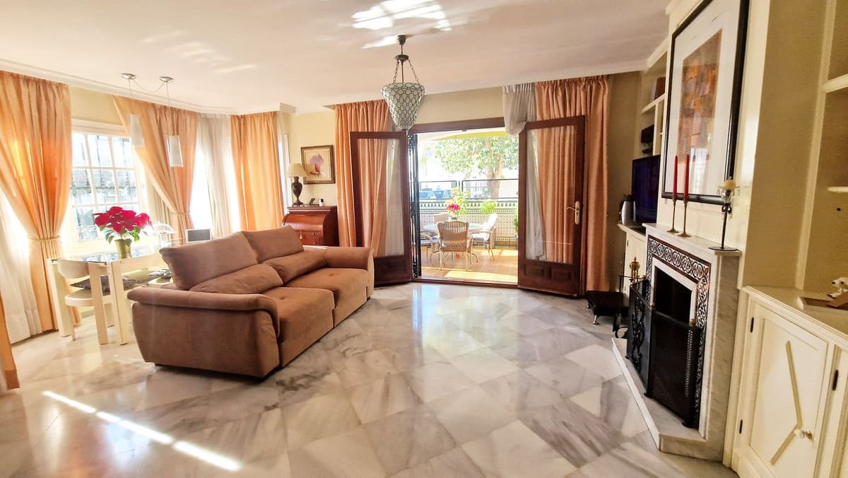 Semi-Detached House in Mijas Golf — photo 5 of 10