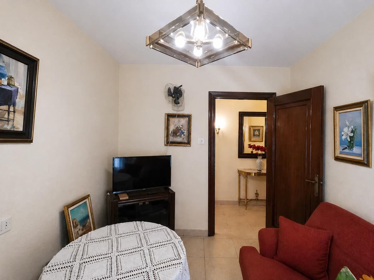 Middle Floor Apartment in La Trinidad — photo 9 of 10