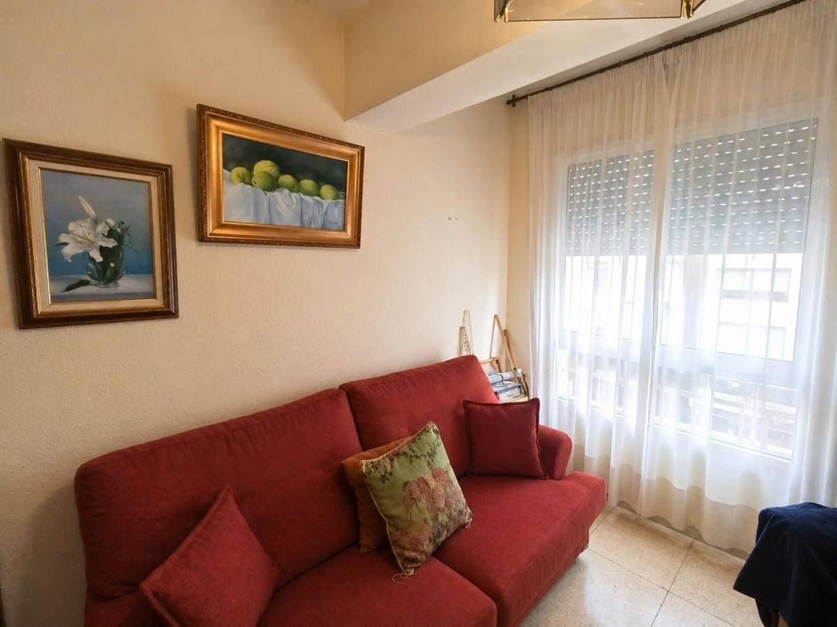 Middle Floor Apartment in La Trinidad — photo 10 of 10