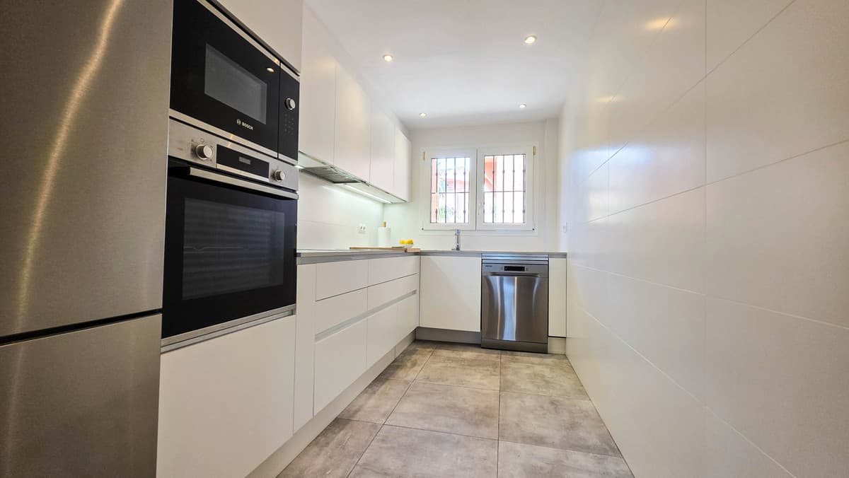 Townhouse in Manilva — photo 3 of 10