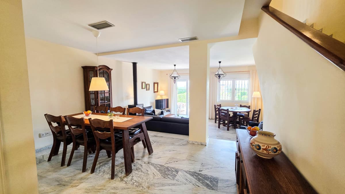 Townhouse in Manilva — photo 9 of 10